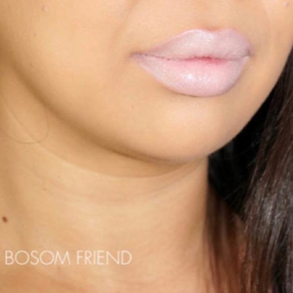 MAC BOSOM FRIEND Cremesheen Lipstick 🌟DISCONTINUED🌟 - Picture 4 of 15